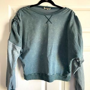 Gimmick Cropped Hoodie